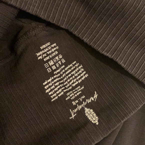 Free People FP Movement Good Karma Leggings High-Rise 7/8 in Washed Black Sz M/L - Picture 14 of 14